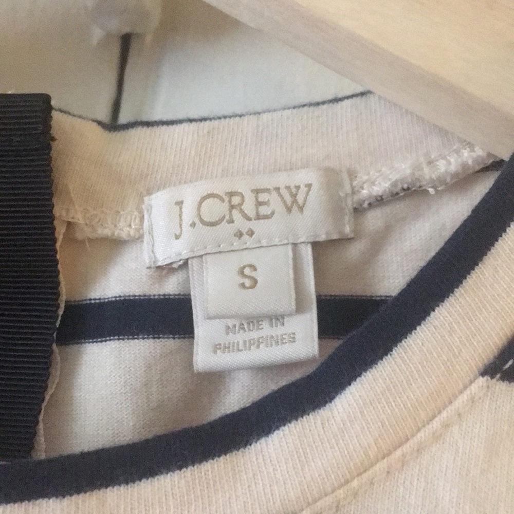Jcrew top. - Picture 3 of 8